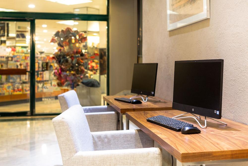 La Joya Pachuca Hotel Ngoại thất bức ảnh Computers in a hotel