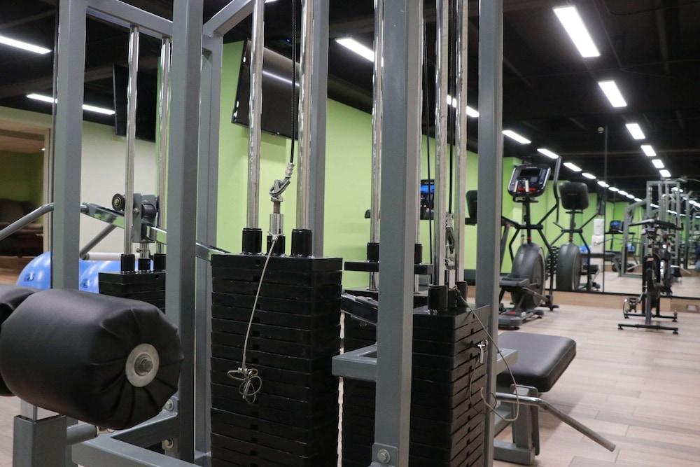 La Joya Pachuca Hotel Ngoại thất bức ảnh The gym at the University of Roehampton
