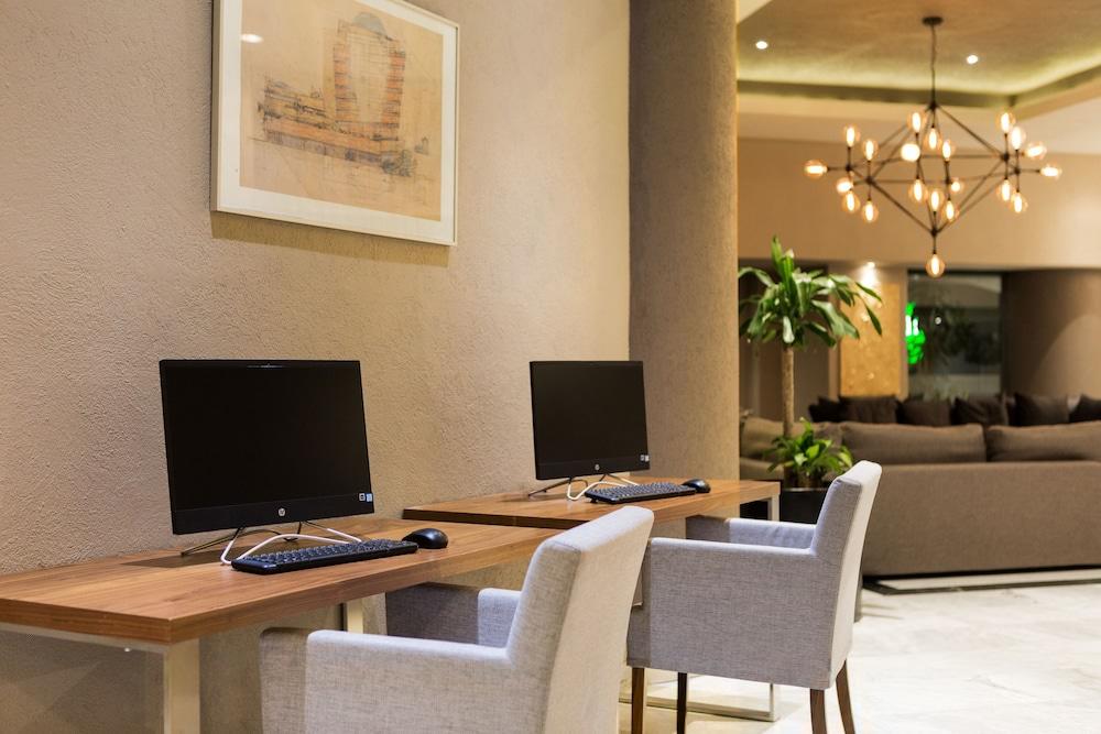 La Joya Pachuca Hotel Ngoại thất bức ảnh Business Center