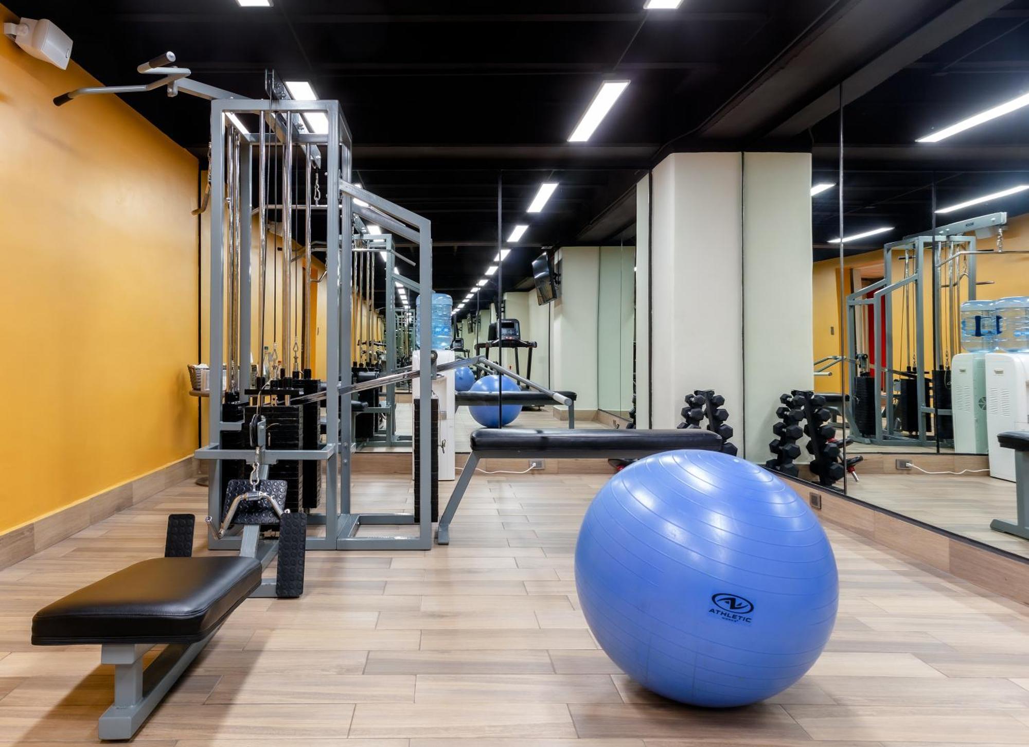La Joya Pachuca Hotel Ngoại thất bức ảnh The gym at the hotel